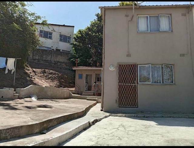 1 BEDROOM PROPERTY TO RENT IN MONTFORD